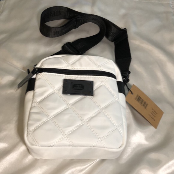 Steve Madden Quilted White Nylon Faux Leather BDRAKE Crossbody Branded Strap NWT - Picture 3 of 16